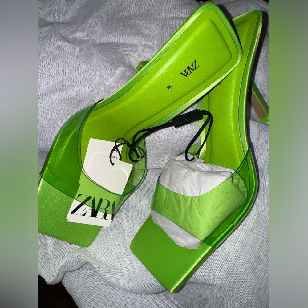 ZARA HIGH HEELED VINYL MULE - SIZE 38 - BRAND NEW WITH TAG
